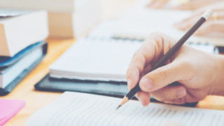 受験シーズンにおすすめのアロマ|集中力・緊張・睡眠をやさしくサポート